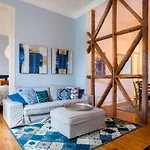 Bairro Alto 3 Bedroom Patio Flat! شقة *