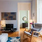 Bairro Alto 3 Bedroom Patio Flat!