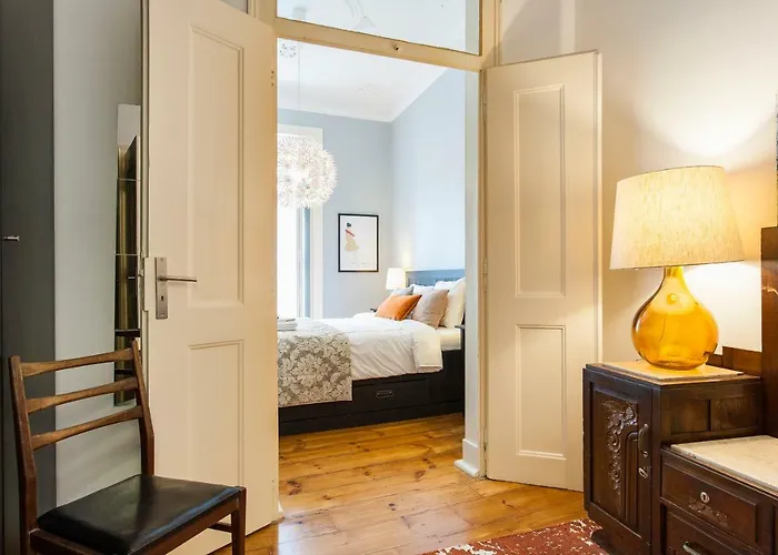 Bairro Alto 3 Bedroom Patio Flat! Lejlighed Lisboa