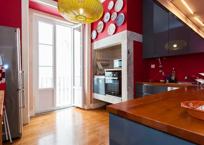 Lejlighed Bairro Alto 3 Bedroom Patio Flat!