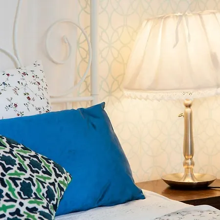 Apartment Bairro Alto 3 Bedroom Patio Flat! Lisbon