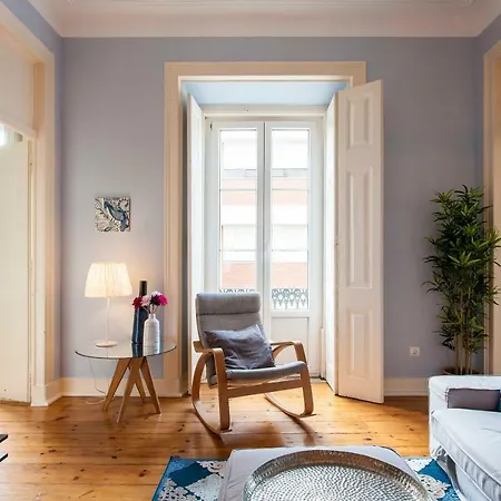 דירה Bairro Alto 3 Bedroom Patio Flat!