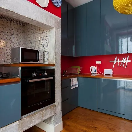 Bairro Alto 3 Bedroom Patio Flat! Lägenhet