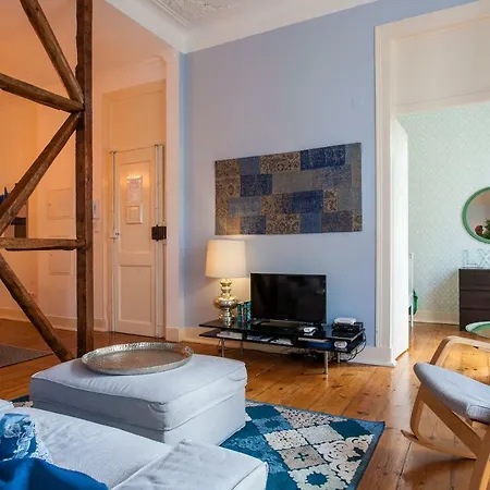 Bairro Alto 3 Bedroom Patio Flat! Lägenhet